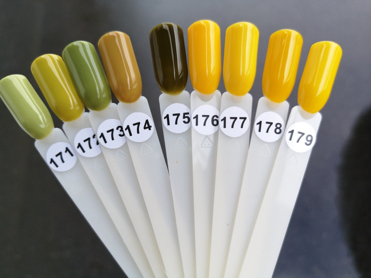 Diamondline GRANDE gelelakk Nr 174, 10 ml