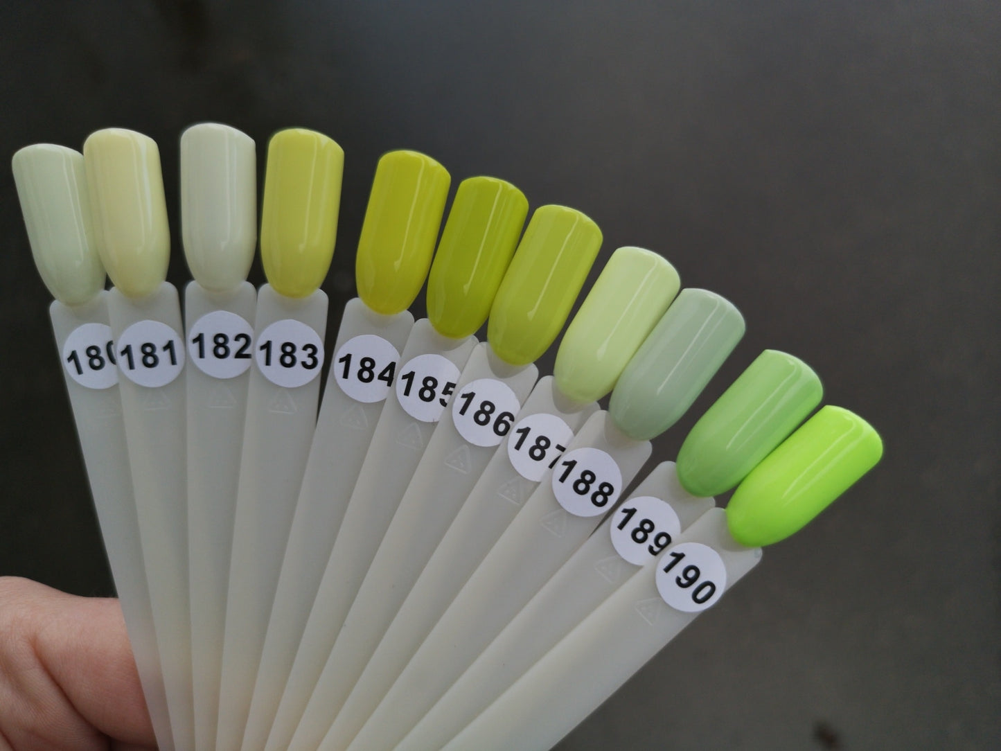 Diamondline GRANDE gelelakk Nr 186, 10 ml