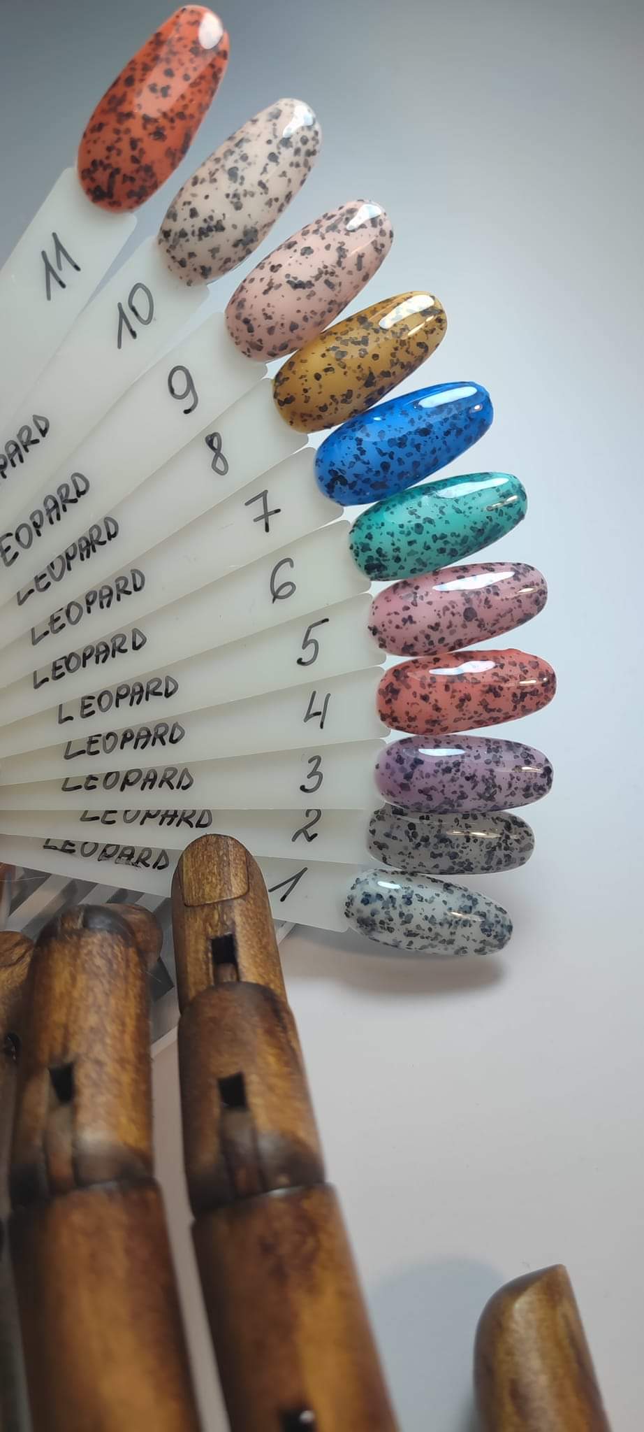 Diamondline ¨LEOPARD¨gellakk NR 11, 10 ml