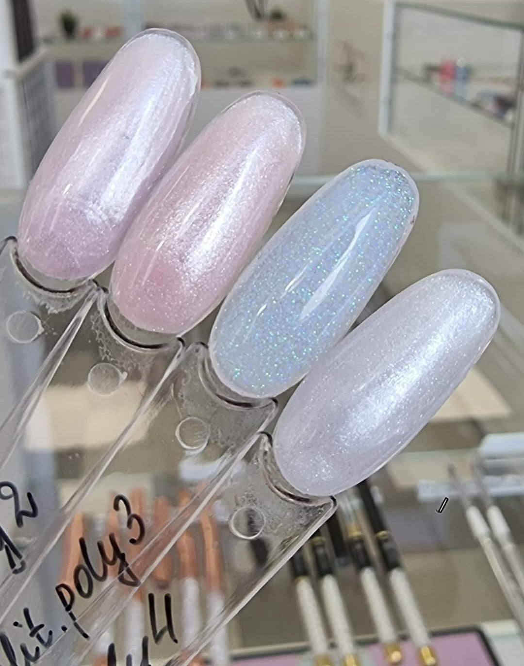 UV / LED Glitter polygel no 02, 30 ml / 60 ml